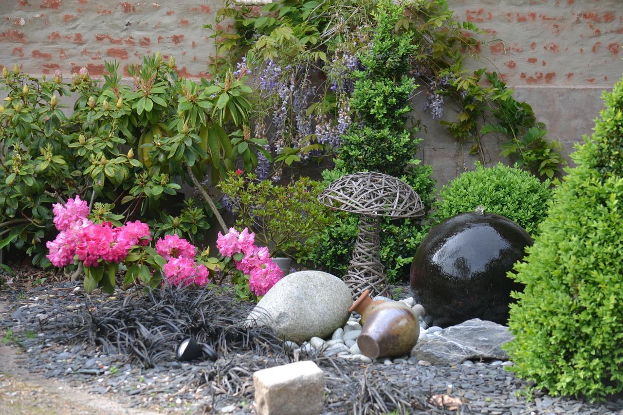 Bed and Breakfast Le Manoir De Bonningues Les Ardres Exterior foto